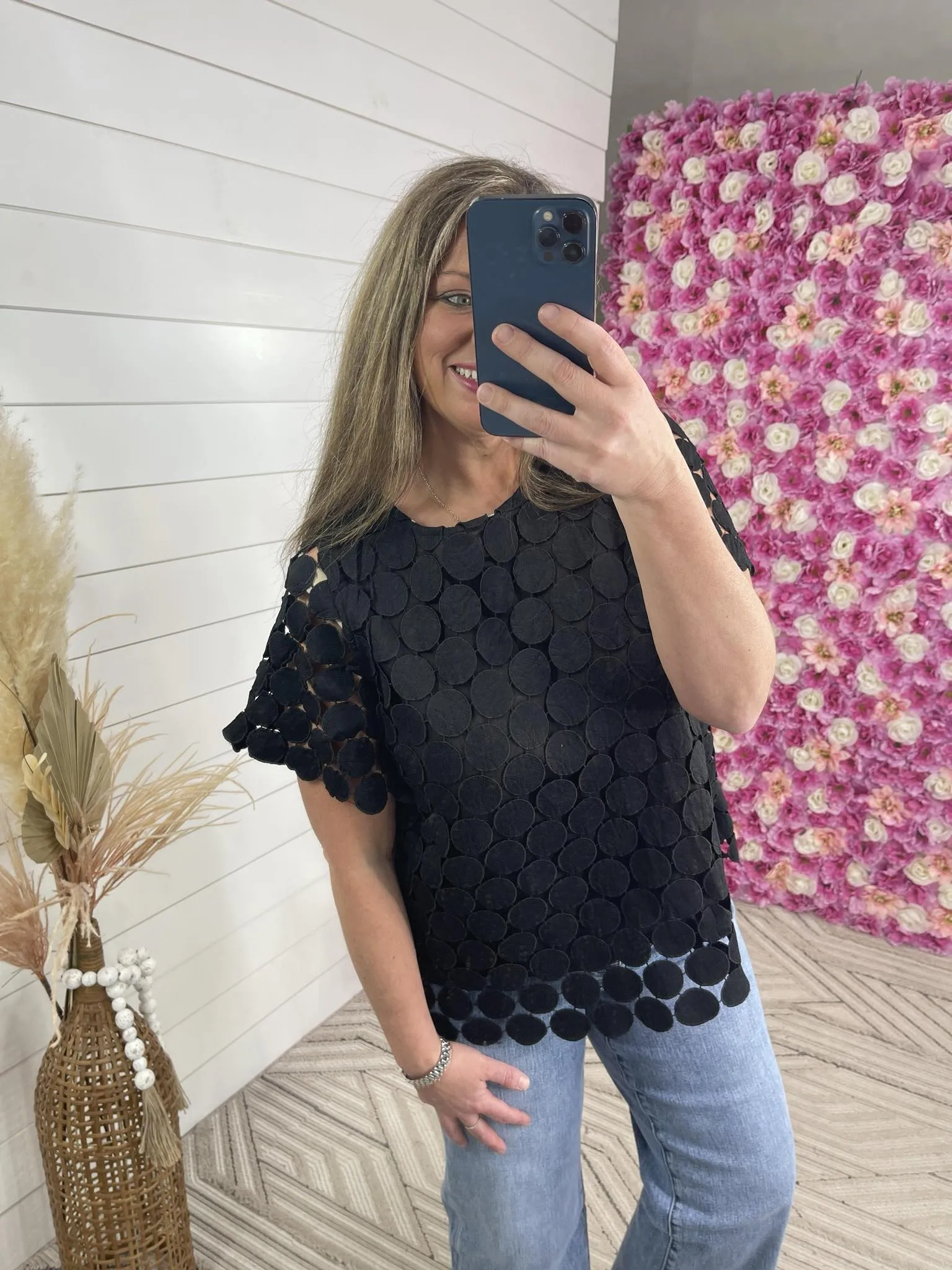 BLACK POLKADOT LACE SHORT SLEEVE TOP