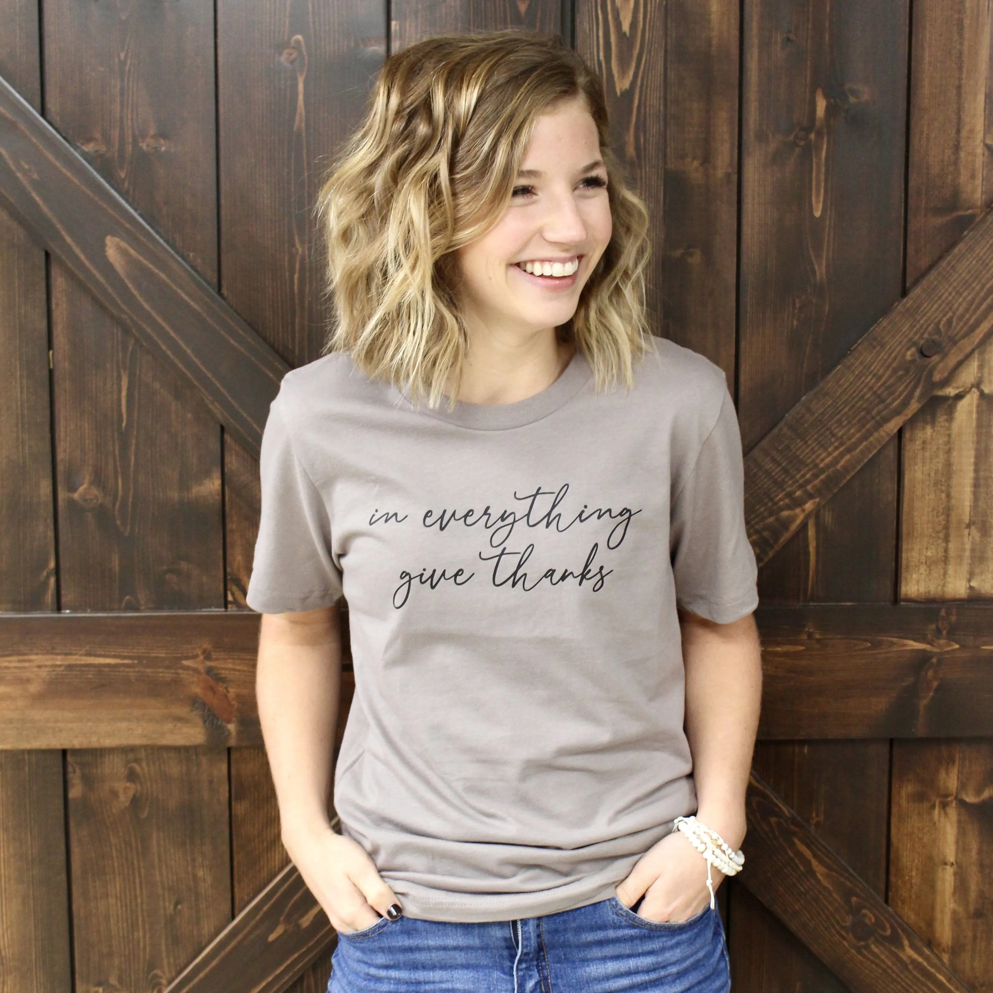 In Everything Give Thanks Unisex Shirt